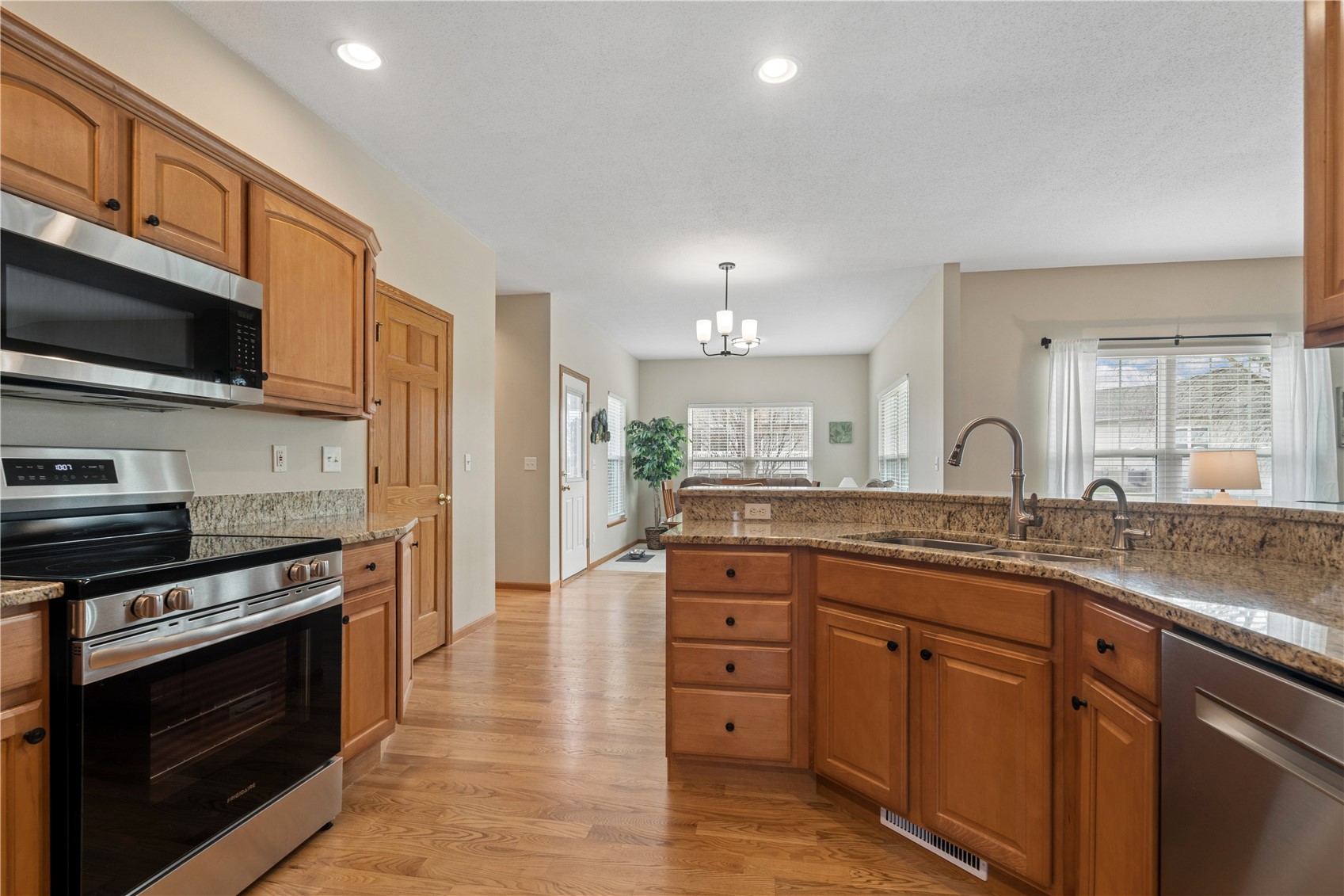 225 17th Avenue Court Hiawatha IA 52233
