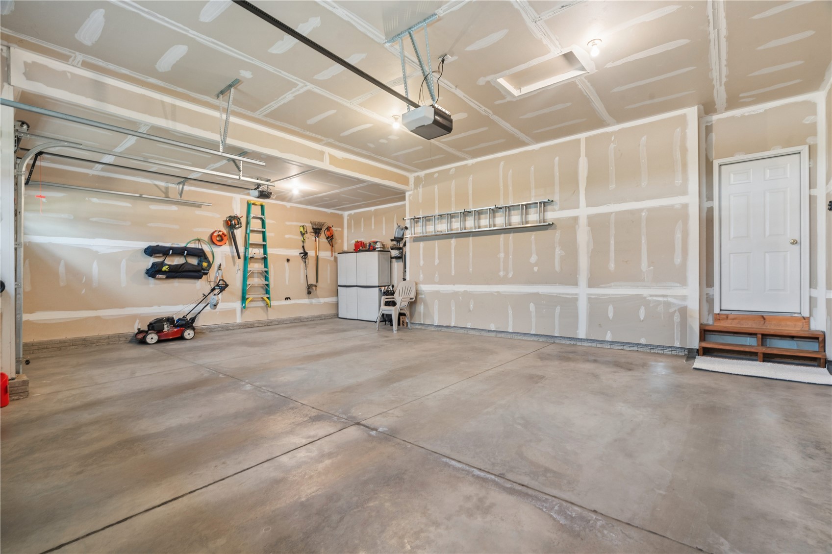 225 17th Avenue Court Hiawatha IA 52233