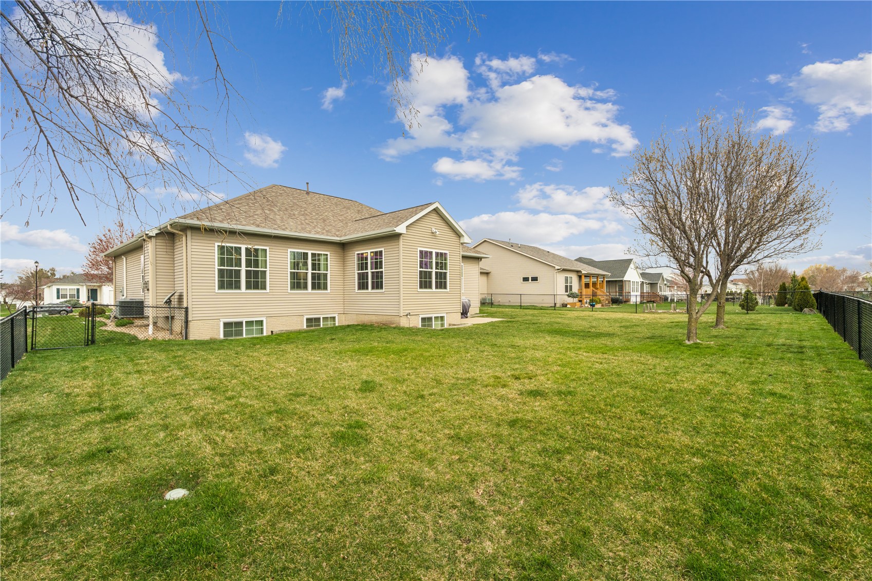 225 17th Avenue Court Hiawatha IA 52233