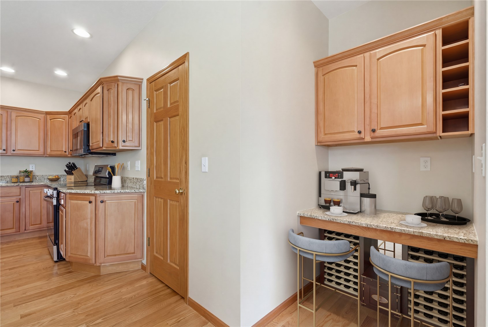 225 17th Avenue Court Hiawatha IA 52233