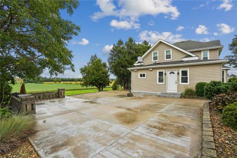 2275 59th St Drive Vinton IA 52349