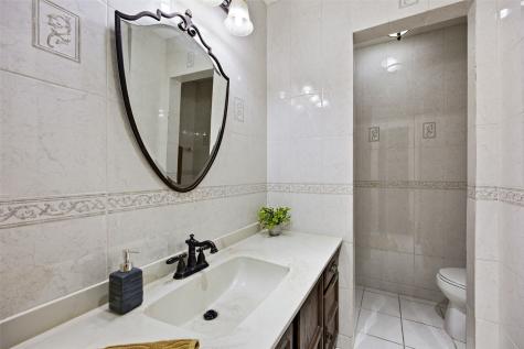 131 Penfro Drive Iowa City IA 52246