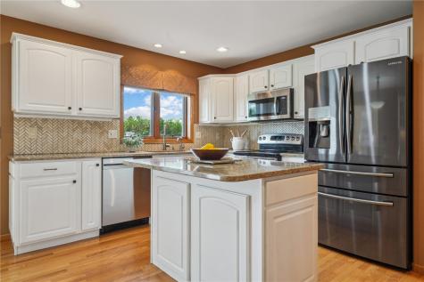 5515 W Mustang Road NE Cedar Rapids IA 52411