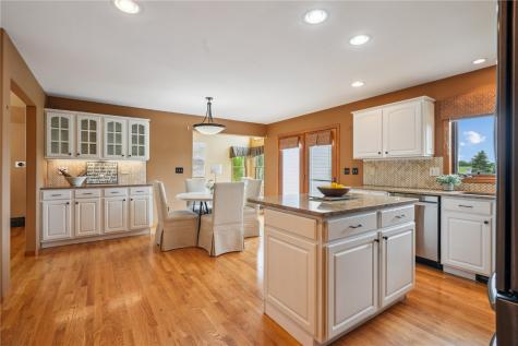 5515 W Mustang Road NE Cedar Rapids IA 52411