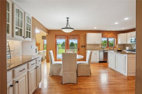5515 W Mustang Road NE Cedar Rapids IA 52411