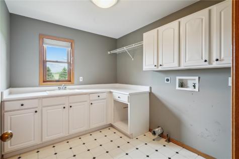 5515 W Mustang Road NE Cedar Rapids IA 52411