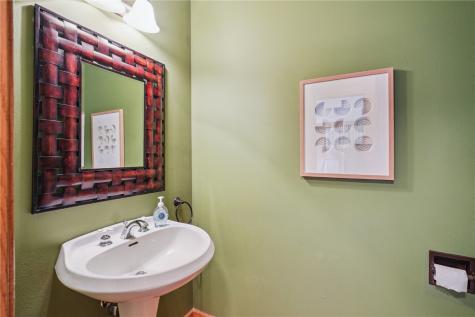 5515 W Mustang Road NE Cedar Rapids IA 52411