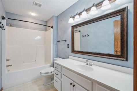 5515 W Mustang Road NE Cedar Rapids IA 52411