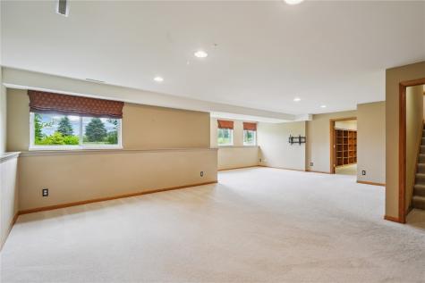 5515 W Mustang Road NE Cedar Rapids IA 52411