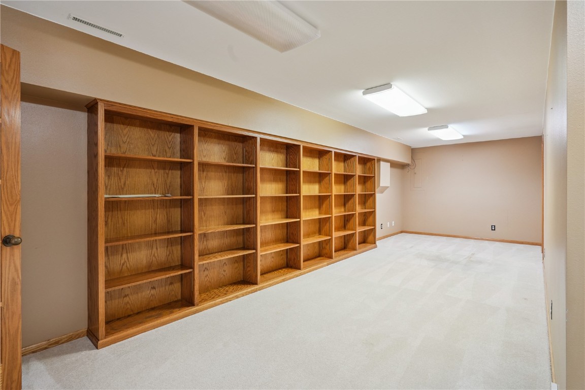 5515 W Mustang Road NE Cedar Rapids IA 52411