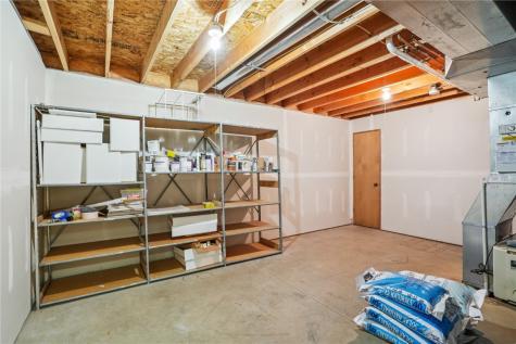 5515 W Mustang Road NE Cedar Rapids IA 52411