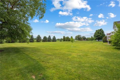 5515 W Mustang Road NE Cedar Rapids IA 52411