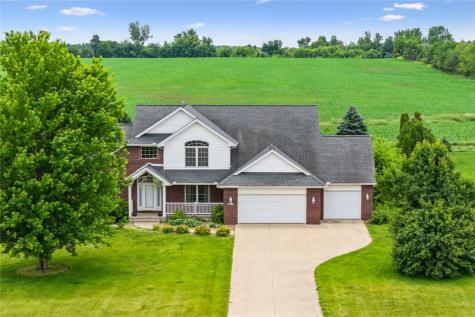 5515 W Mustang Road NE Cedar Rapids IA 52411