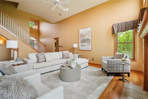5515 W Mustang Road NE Cedar Rapids IA 52411