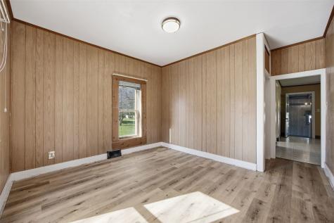 12016 Locust Street SW Cedar Rapids IA 52404