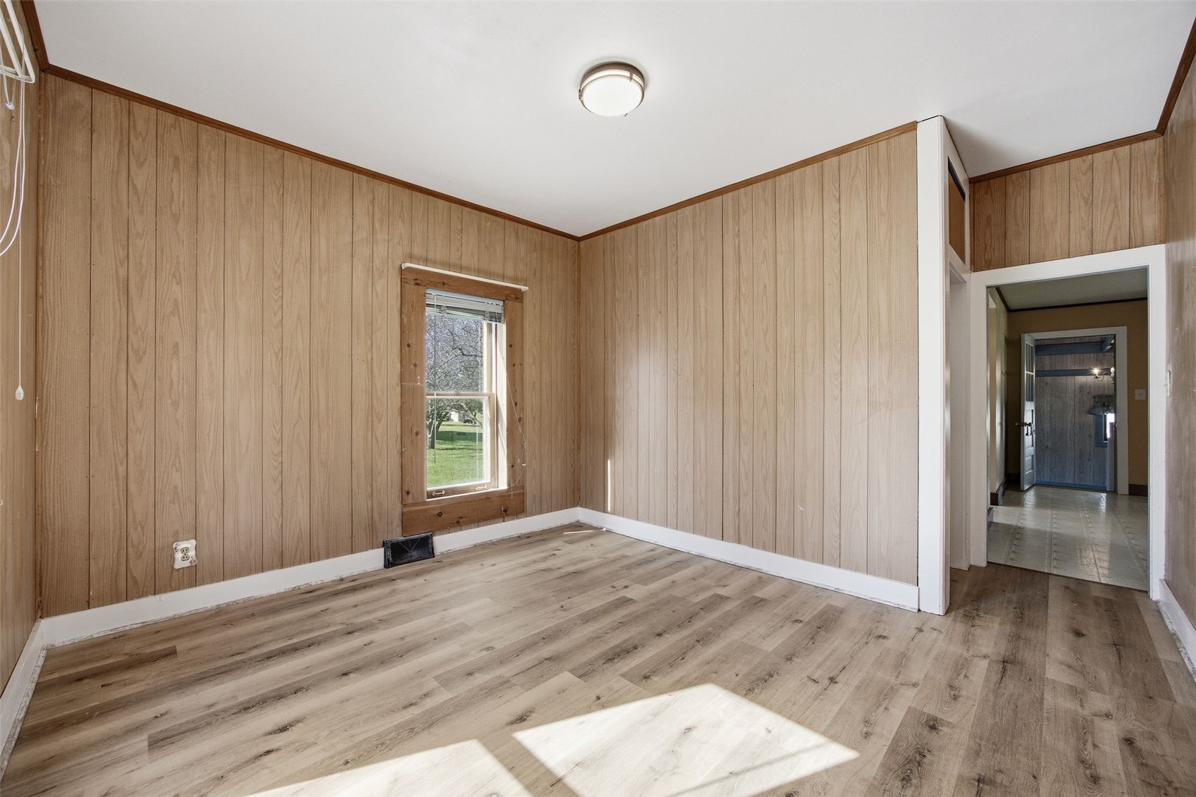 12016 Locust Street SW Cedar Rapids IA 52404