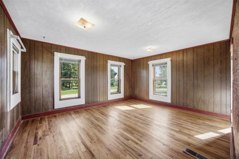 12016 Locust Street SW Cedar Rapids IA 52404