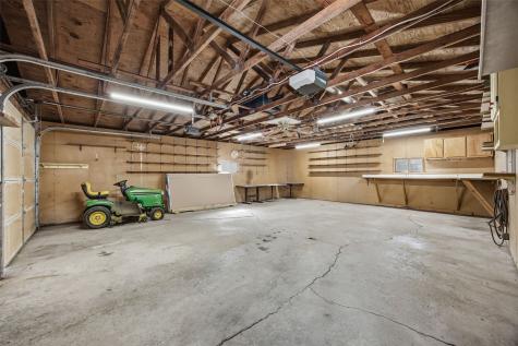 12016 Locust Street SW Cedar Rapids IA 52404