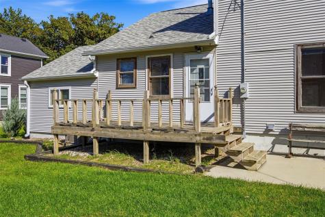 12016 Locust Street SW Cedar Rapids IA 52404