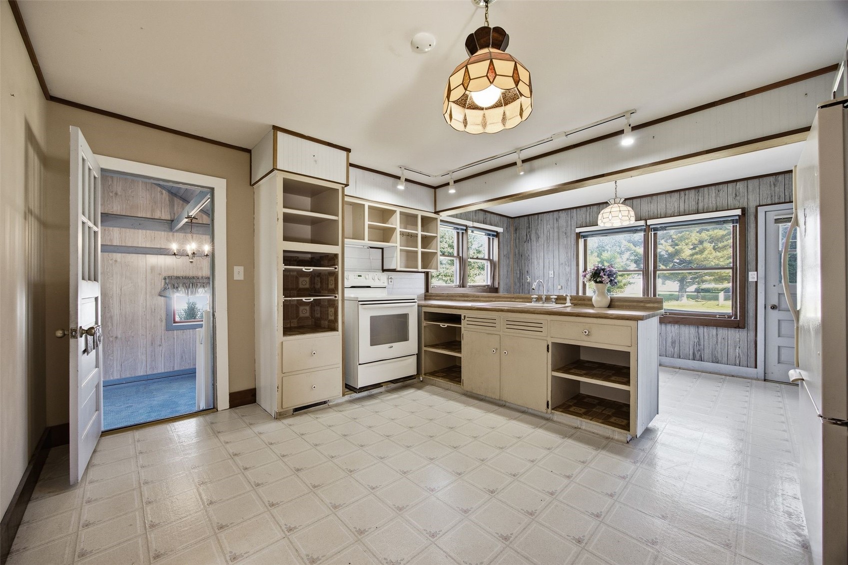 12016 Locust Street SW Cedar Rapids IA 52404