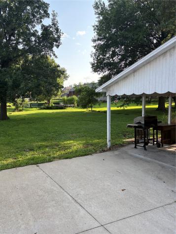 4506 F Street Amana IA 52203
