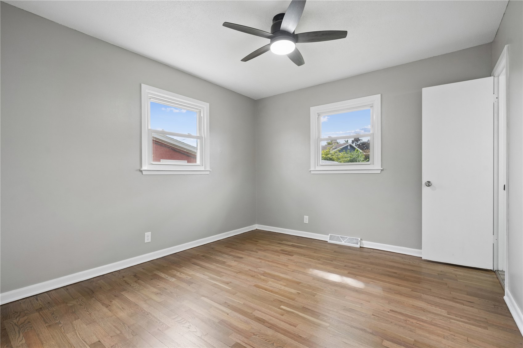 3021 Ravenwood Terrace NW Cedar Rapids IA 52405