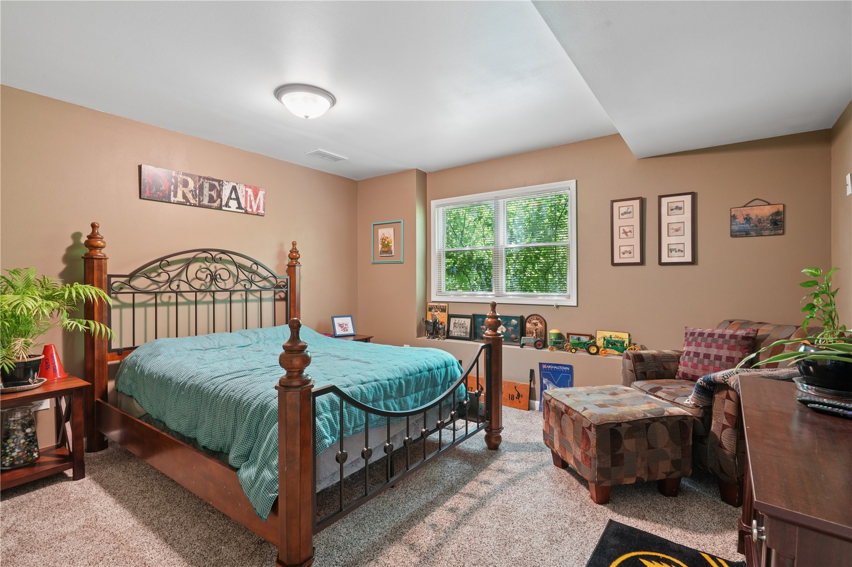 2805 38th Avenue SW Cedar Rapids IA 52404