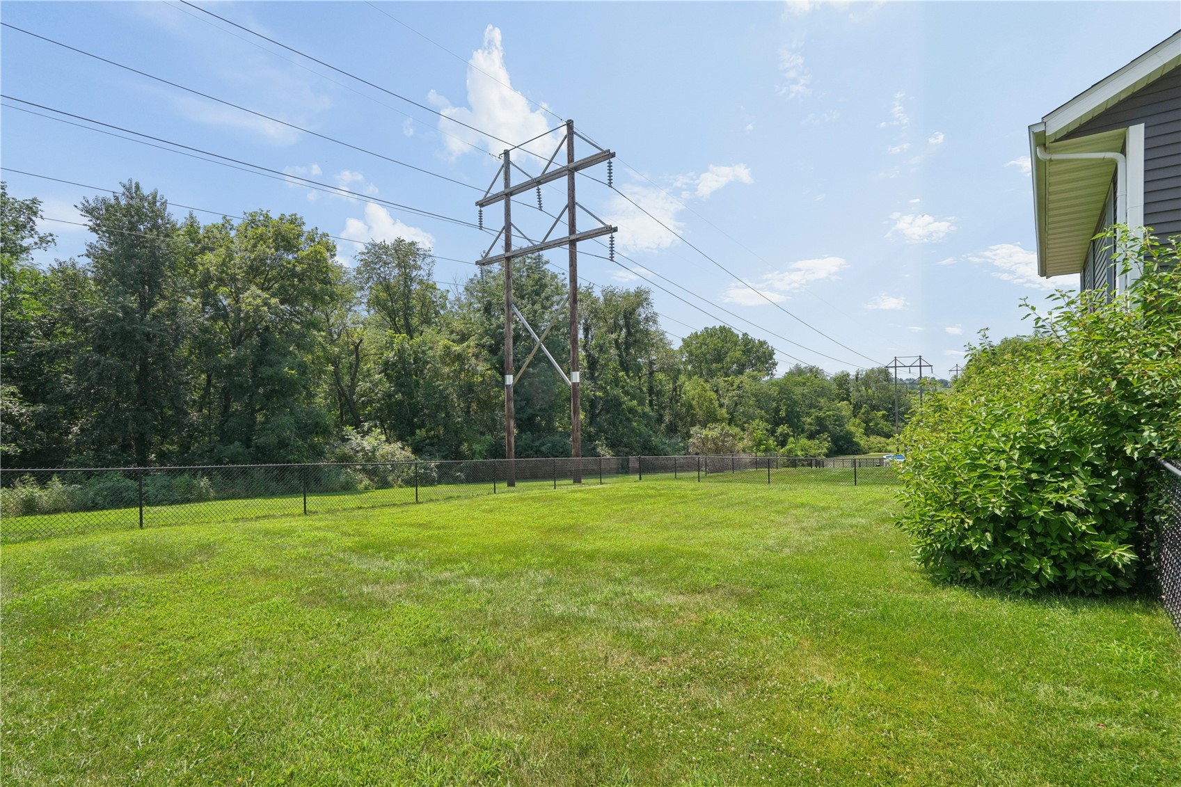 2805 38th Avenue SW Cedar Rapids IA 52404