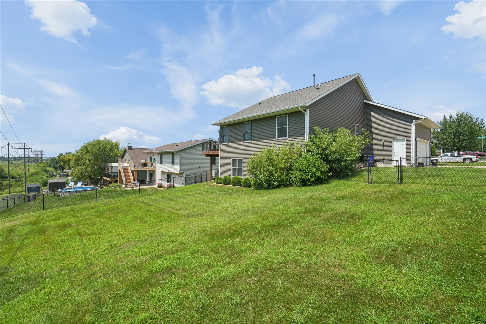 2805 38th Avenue SW Cedar Rapids IA 52404