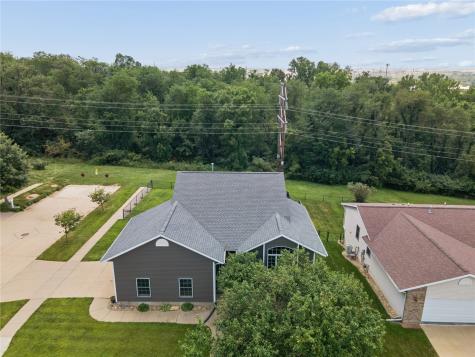 2805 38th Avenue SW Cedar Rapids IA 52404