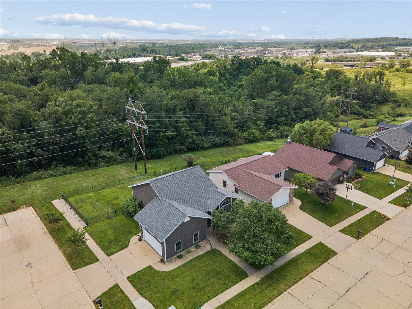 2805 38th Avenue SW Cedar Rapids IA 52404