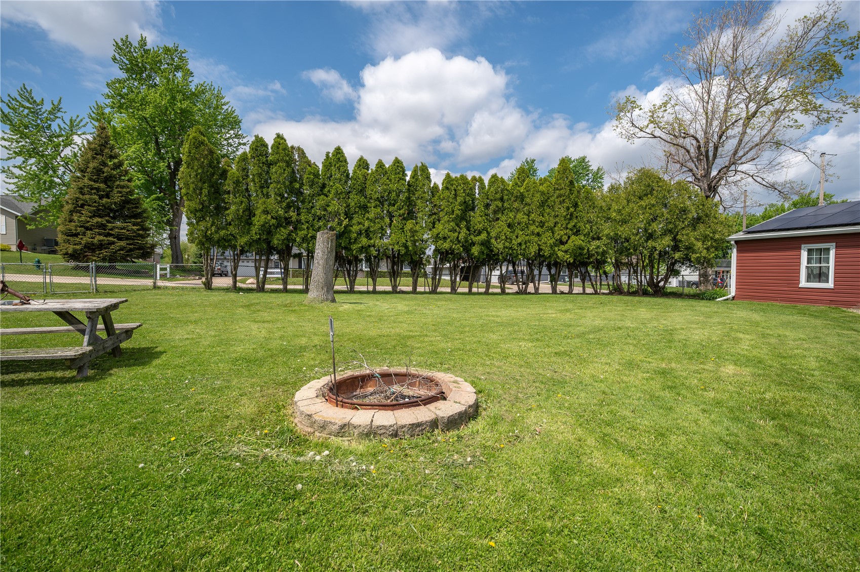 125 Florida Avenue SW Cedar Rapids IA 52404