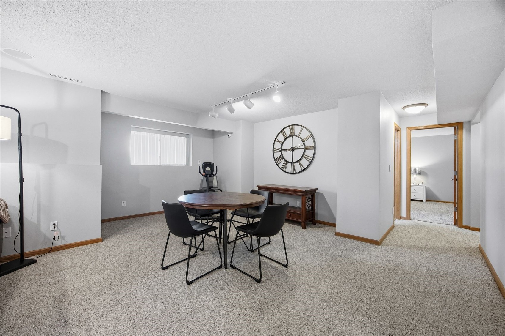 220 16th Avenue Court Hiawatha IA 52233