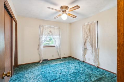 2211 Cherry Lane NE Cedar Rapids IA 52402
