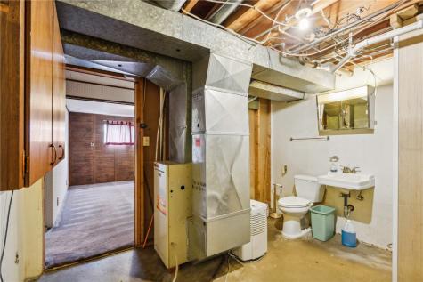 2211 Cherry Lane NE Cedar Rapids IA 52402