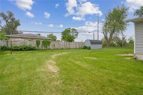 2211 Cherry Lane NE Cedar Rapids IA 52402