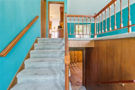 2211 Cherry Lane NE Cedar Rapids IA 52402