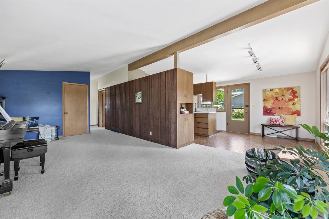 2305 Fairlane Drive NE Cedar Rapids IA 52402