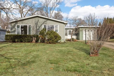 622 27th Street NE Cedar Rapids IA 52402