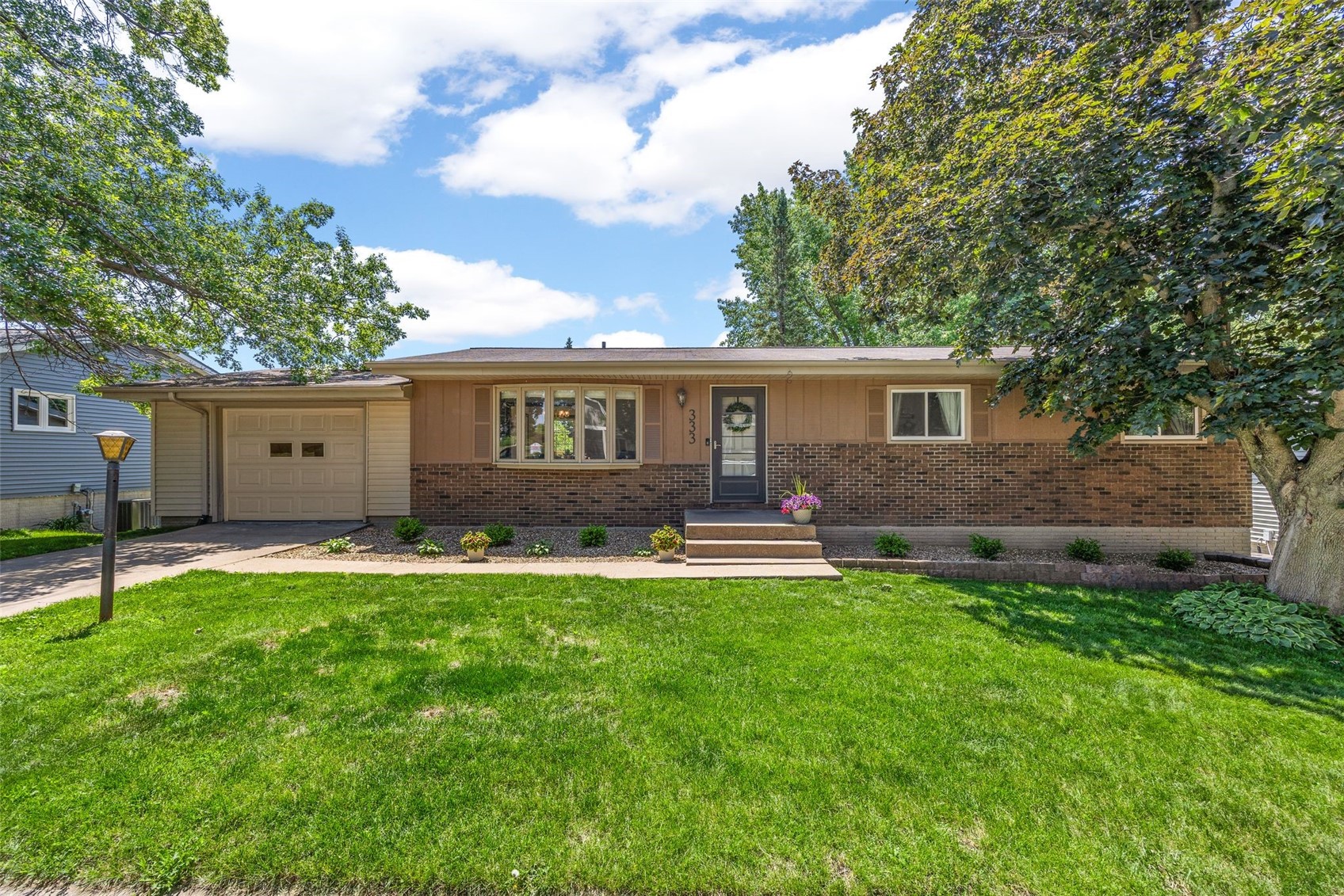 333 E 6th Street Solon IA 52333