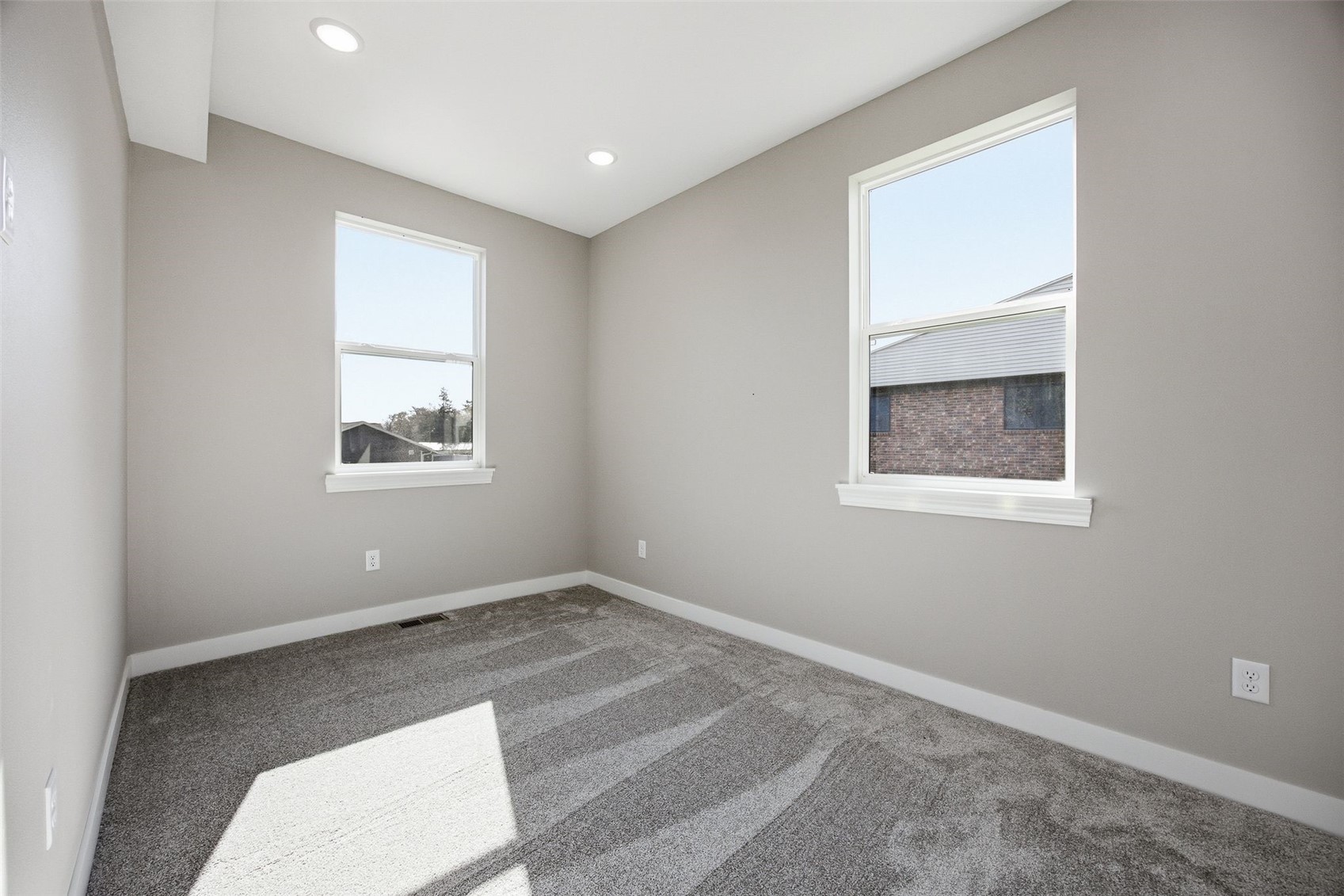 703 Oak Street Williamsburg IA 52361