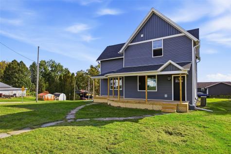 703 Oak Street Williamsburg IA 52361