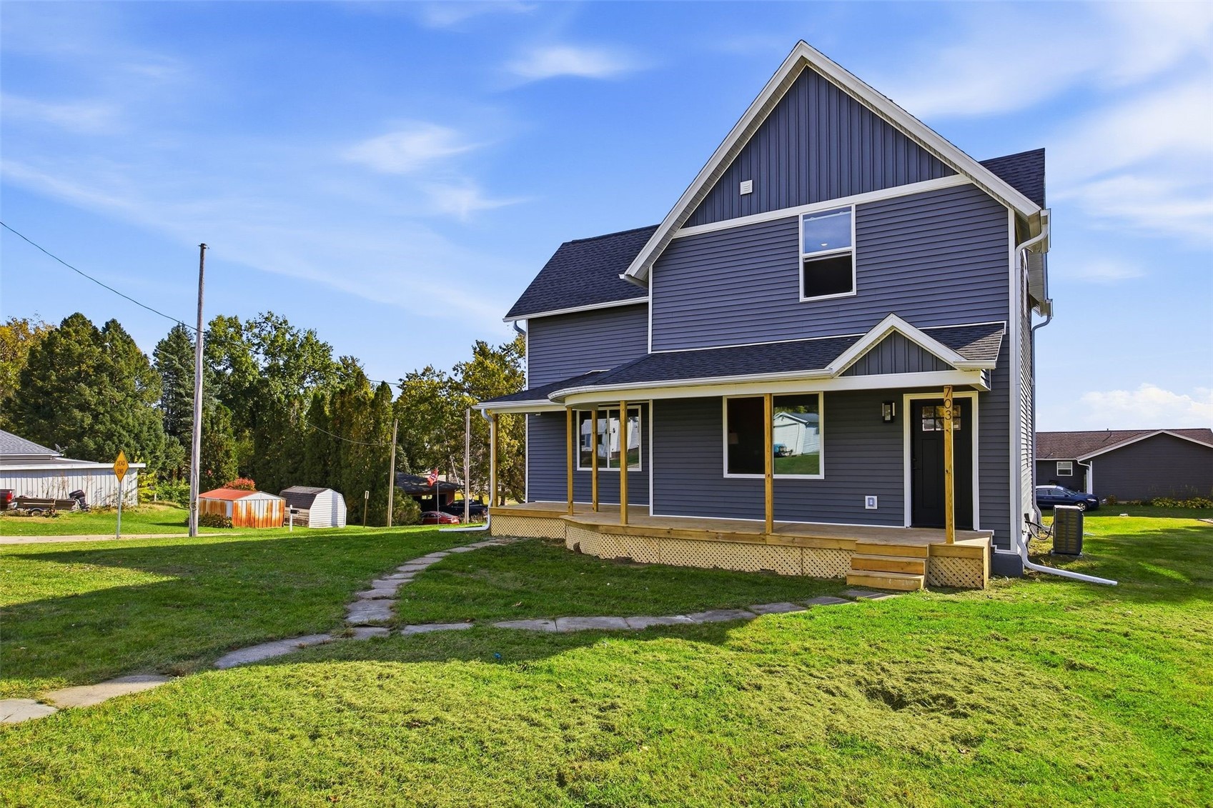 703 Oak Street Williamsburg IA 52361