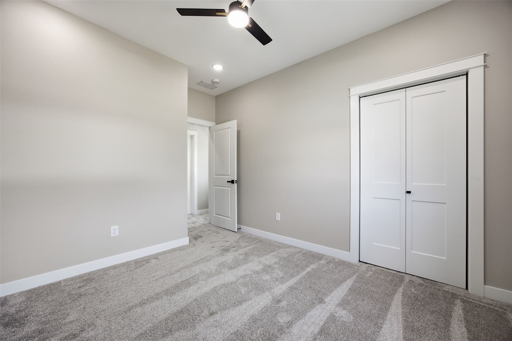 703 Oak Street Williamsburg IA 52361