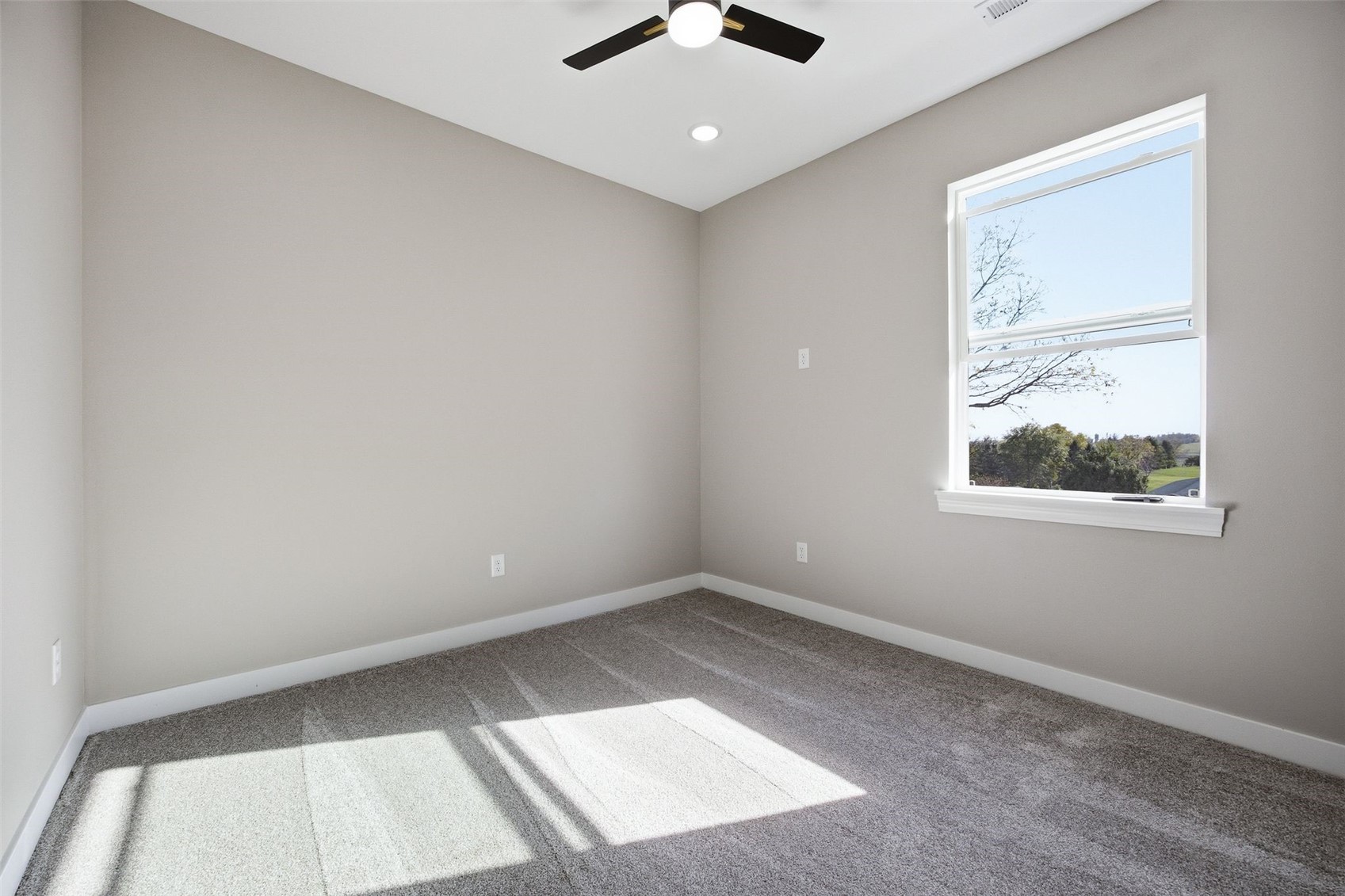 703 Oak Street Williamsburg IA 52361