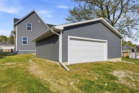 703 Oak Street Williamsburg IA 52361