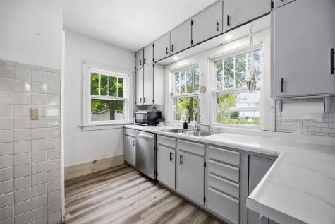 1812 Park Avenue SE Cedar Rapids IA 52403