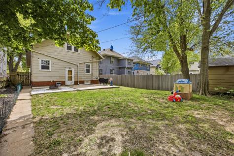 1812 Park Avenue SE Cedar Rapids IA 52403