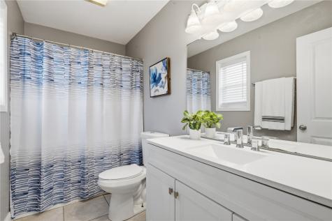 1925 Parkland Ely IA 52227