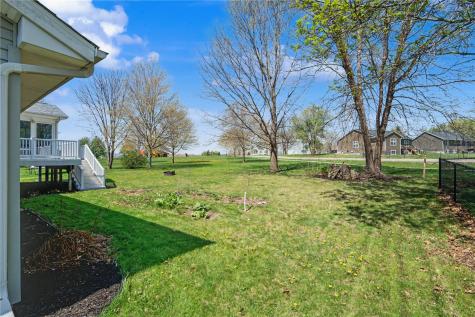 1925 Parkland Ely IA 52227